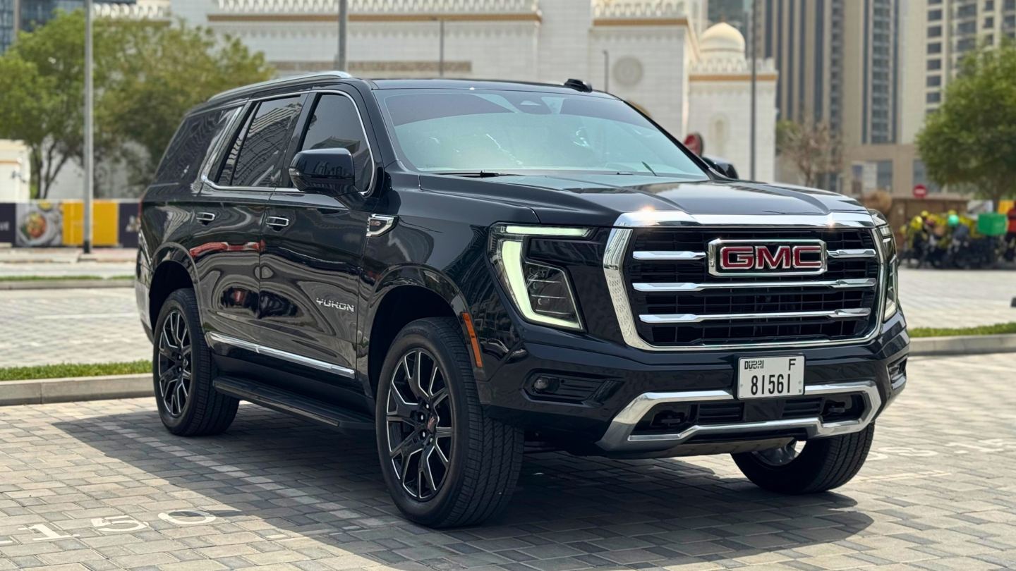 GMC Yukon 2026 gallery page 2